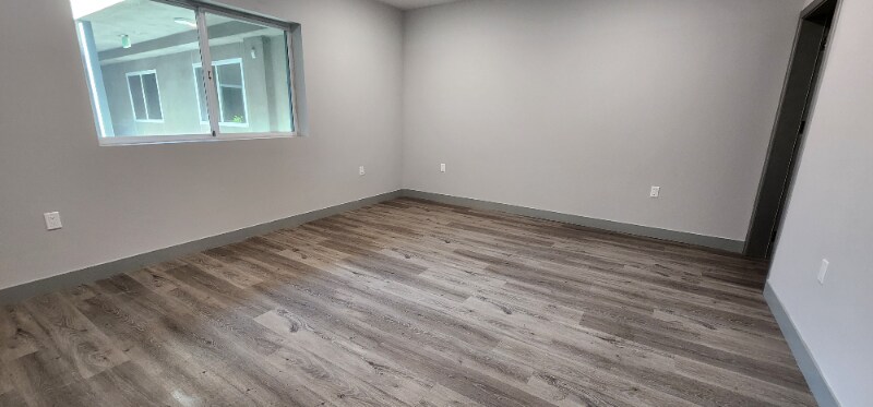 Photo - 7040 Woodman Ave Unidad 106