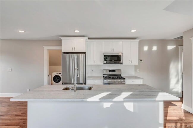 Photo - 22 Hubinger St Unit 3