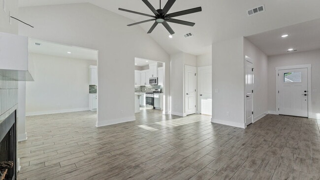 Photo - Modern 3BR Near Creekside Park