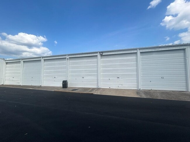 Building Photo - Midtown Plaza Unit 14