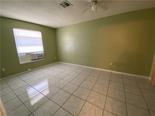 Building Photo - 17375 Dowling Dr