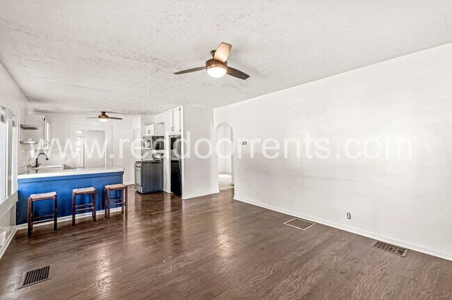 Photo - 1602 E 46th St