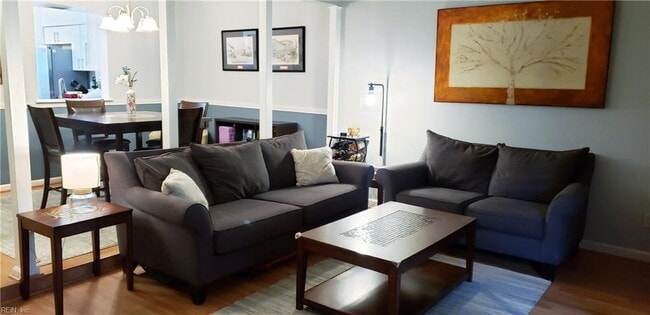 Formal Dining/Family Room - 4763 Greenlaw Dr