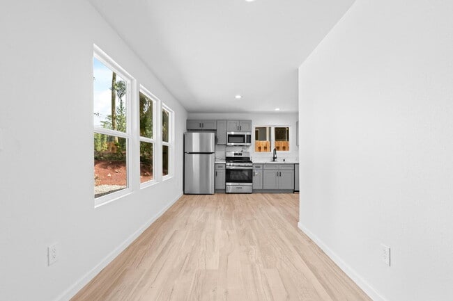 Building Photo - Available Now! 2bd/1ba for Rent in HPP, Keaau Unit #A