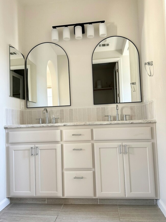 Photo - 2024 Tarragon Rose Ct