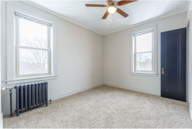 Photo - The Oakwood Manor Apartments