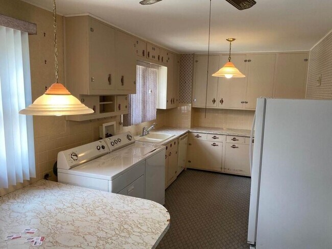 Photo - Triplex West 2nd & M