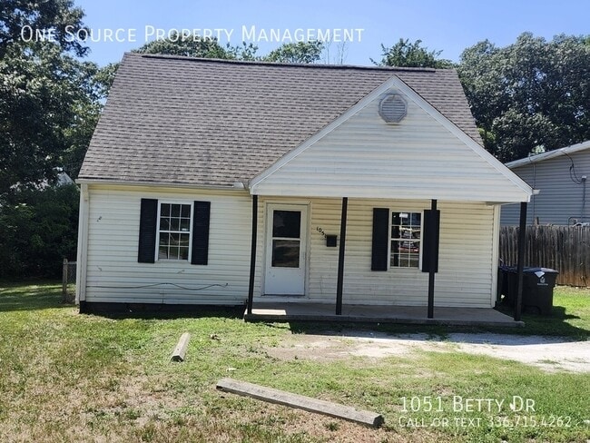 Building Photo - 1051 Betty Dr