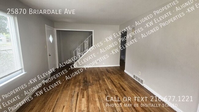 Photo - 25870 Briardale Ave