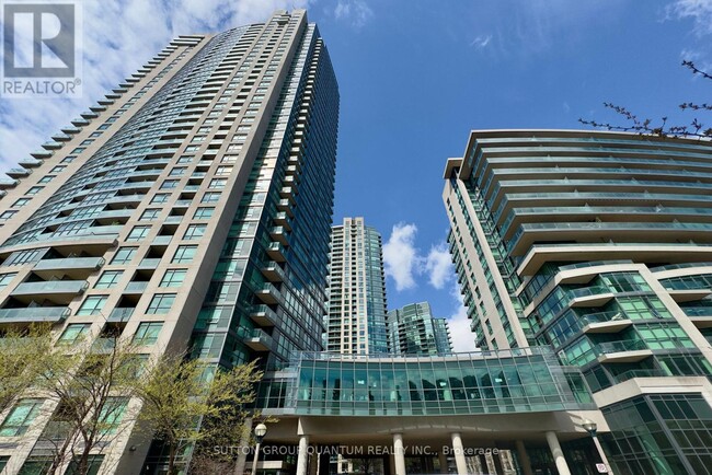 Photo - 215 Fort York Blvd Unit 615