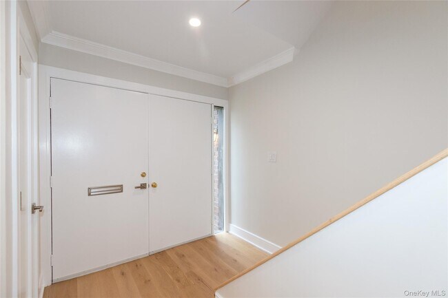 Photo - 18 Acorn Ponds Dr