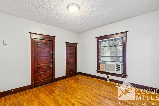 Photo - Holyoke, 1642 Unidad 1642 N. Holyoke