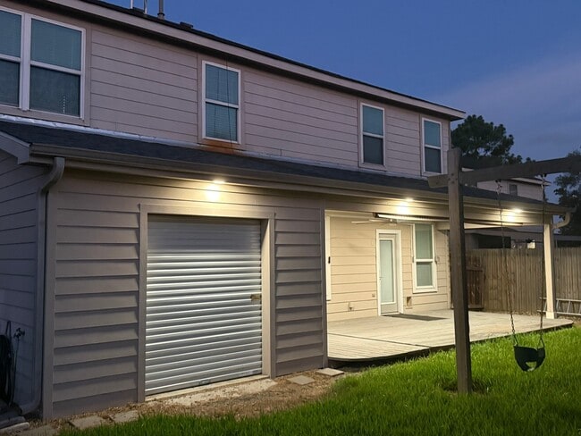 Photo - 29607 Legends Green Dr