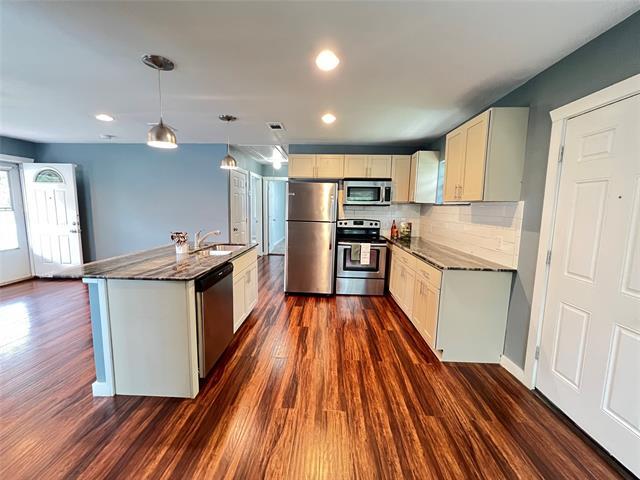 Photo - 1226 Record Crossing Rd