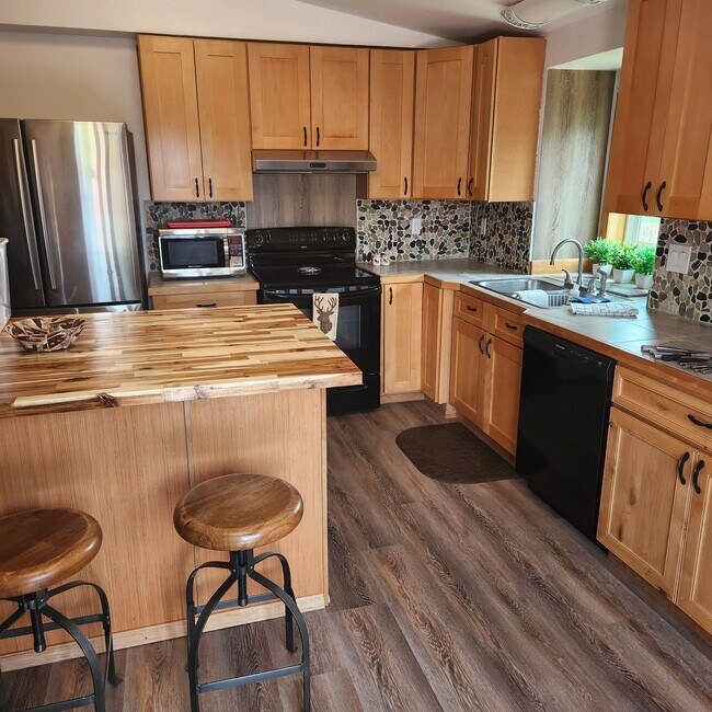 Photo - 600 Mayfair Dr
