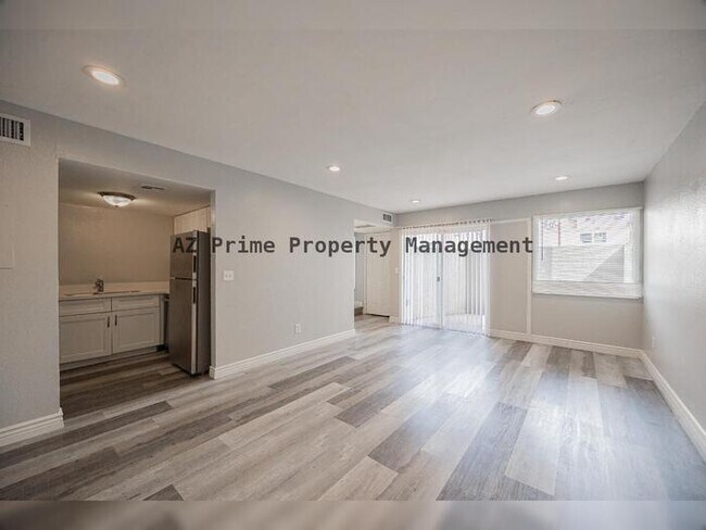 Photo - 2674 N 43rd Ave