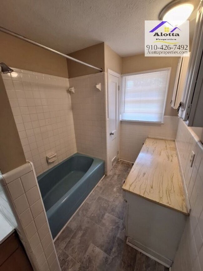 Photo - 1861 Broadell Dr