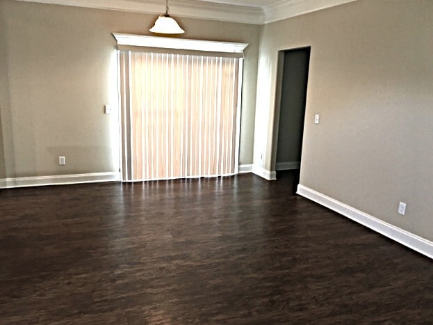 Photo - 306 Crabapple Cir