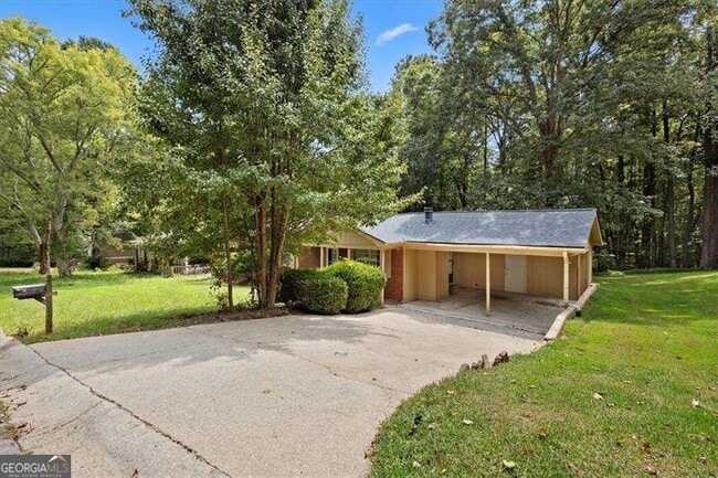3065 Tara Woods Dr