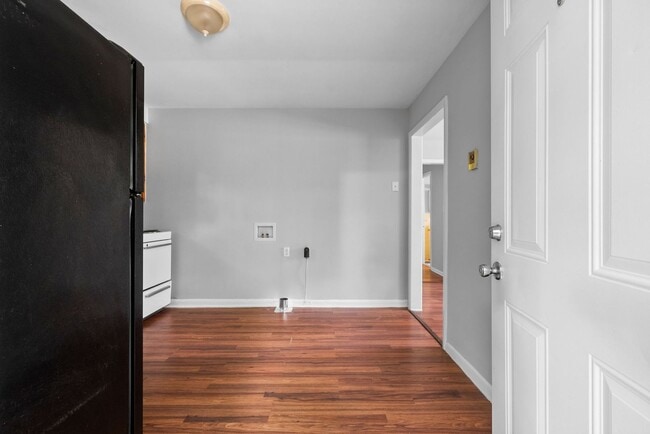 Photo - Circle Drive-454 Unit 454C