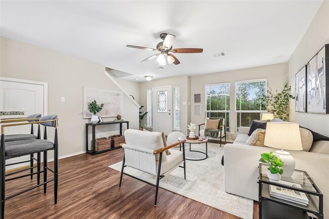 Photo - 1808 Enchanted Rock Dr
