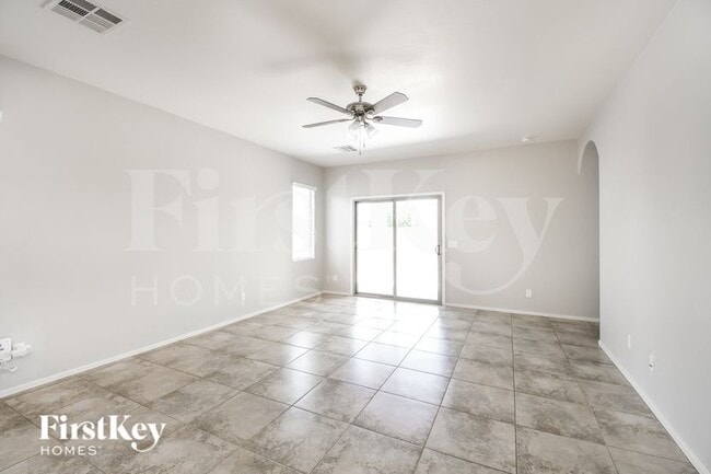 Photo - 4191 E Velasco St