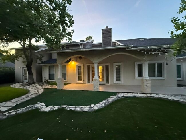 Photo - 3110 Jacaranda Dr