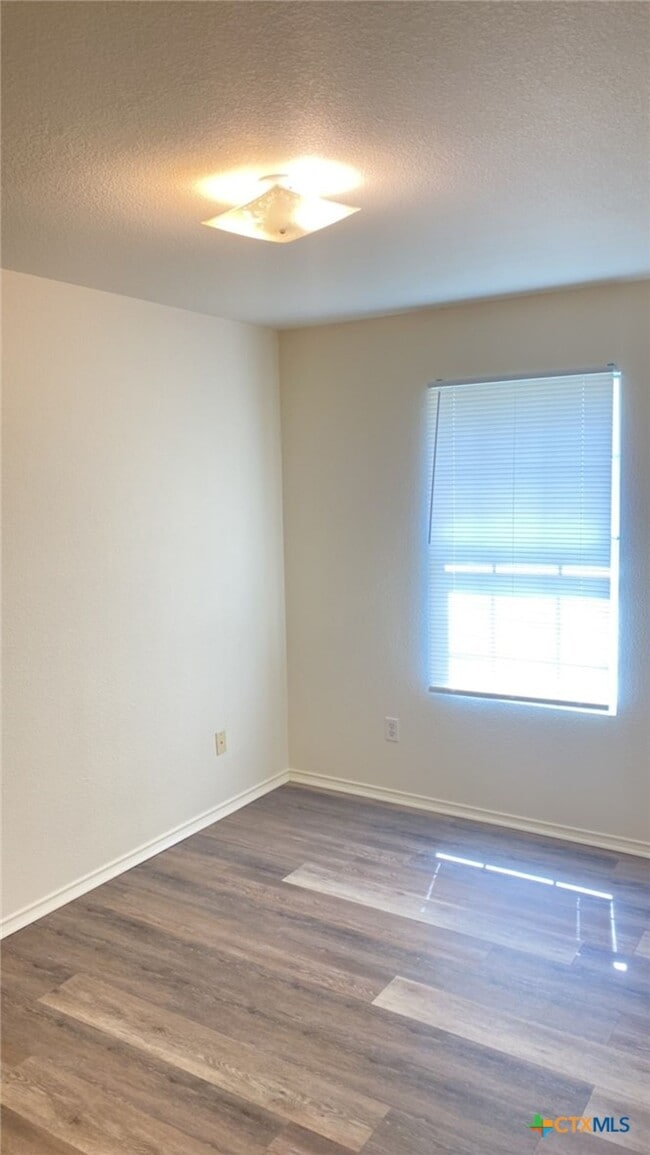 Photo - 4400 Sylvia Dr