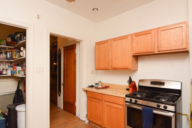 Photo - 1434 W Rosemont Ave Unidad 1