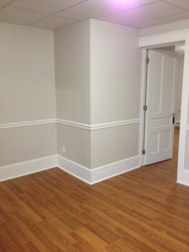 Photo - 144 E 5th St Unit Floor 1