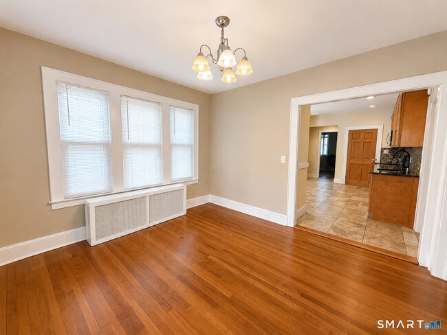 Photo - 119 Dover Rd Unit 1st Floor