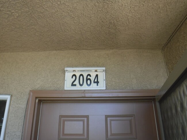 Building Photo - 1500 SQUARE FEET, 2 BED, 2 BATH AND 2 CAR ...