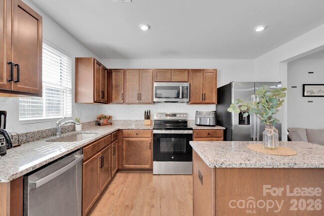 Photo - 4008 Haldane St