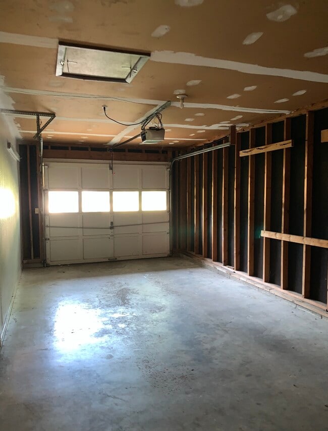 Photo - 120 Cavalry Ct