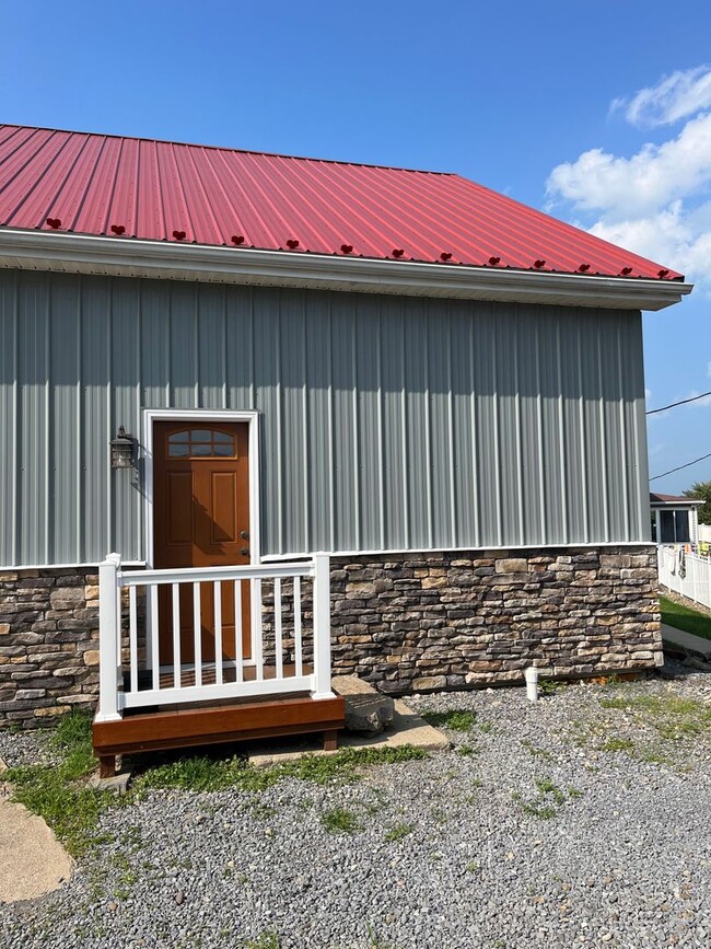 Farm - Farm Unit Loft