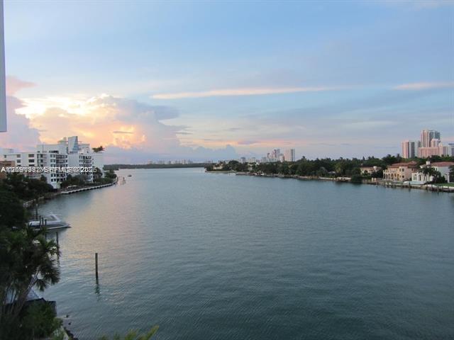 Photo - 9821 E Bay Harbor Dr Unit 703- ML A12091382