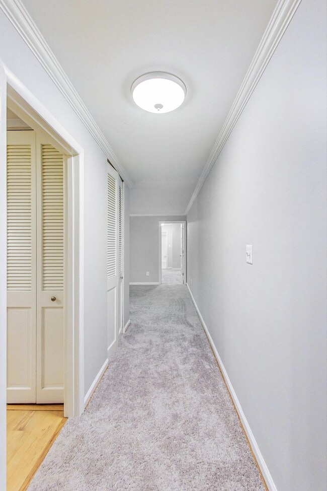 Photo - 10501 Montrose Ave