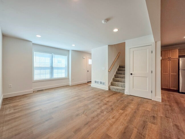 Photo - 267 Locust St