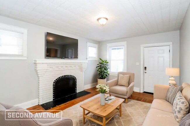 Photo - 4055 Palos St