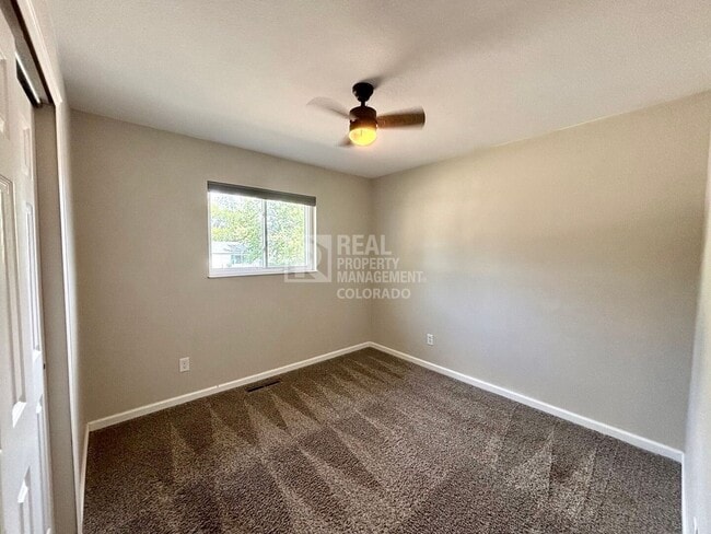 2240 Flintwood Dr