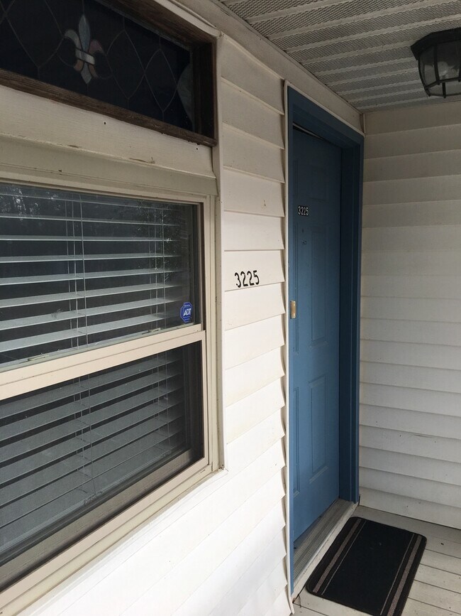 Photo - 2/2/ Walking Distance To Capital Regional ... House