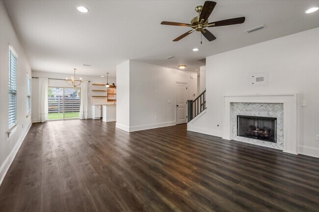 Photo - 2666 Bending Way