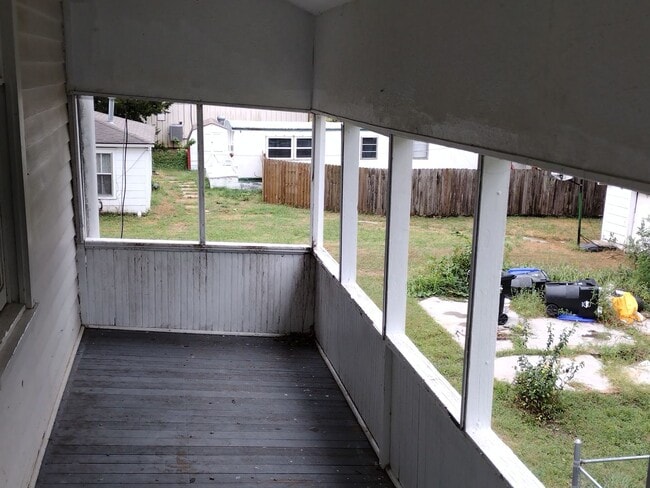 LARGE 3 BEDROOM 2 BATH HOME IN DOWNTOWN RO... - LARGE 3 BEDROOM 2 BATH HOME IN DOWNTOWN RO...