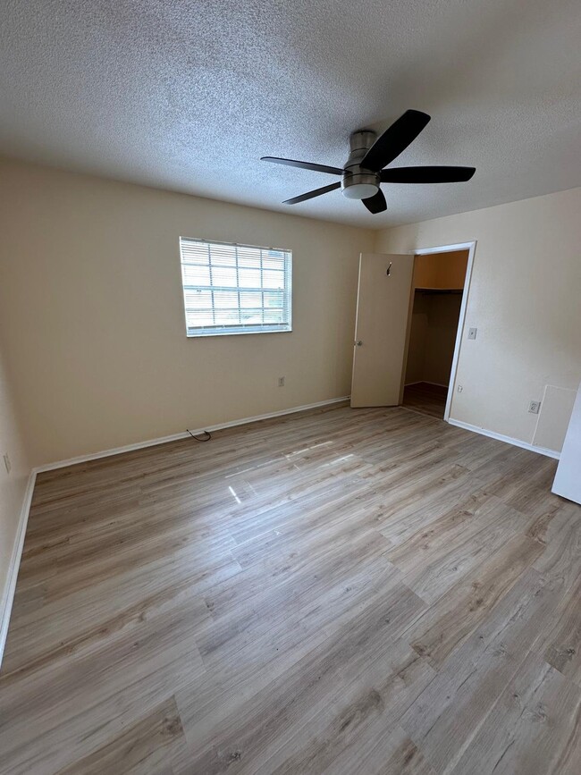 Photo - 1320 Moreland Dr