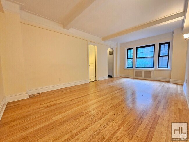 Building Photo - Studio Apartment in West Village | 2nd Flo... Unit 2D
