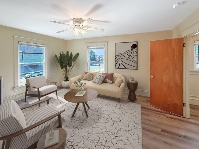 611 Kellogg Ave