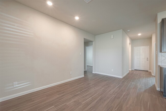 Photo - 5318 Briana Dee Dr