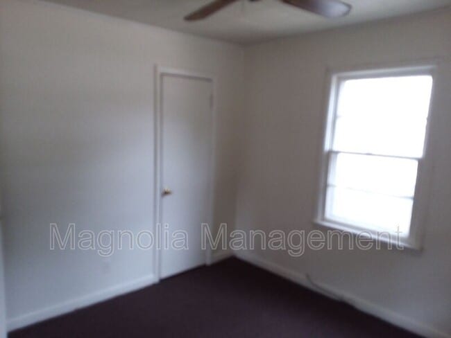 Photo - 922 E Andrews Ave