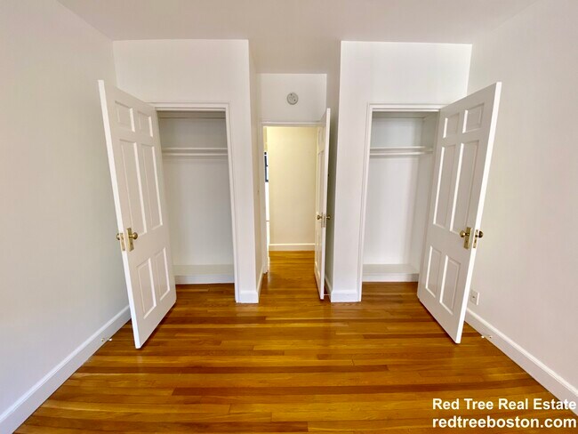 Photo - 337 Tappan St Unit 3