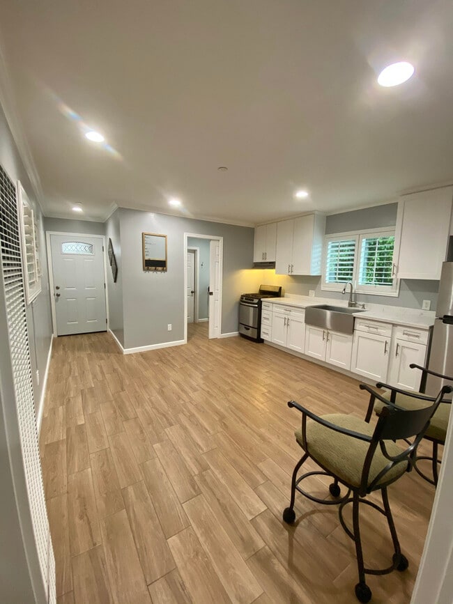 Photo - 13964 Mar Vista St